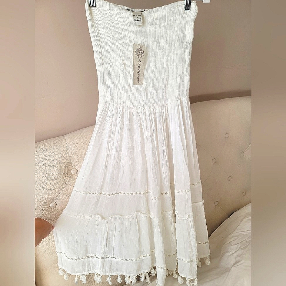 NWT -Sz S/M- White Stretchy Strapless Boho Dress with Tassels